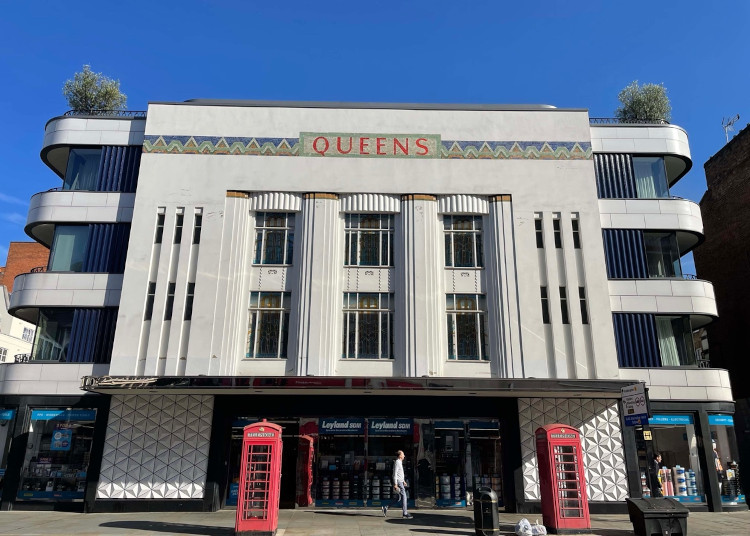 Queens, Baywater, W2